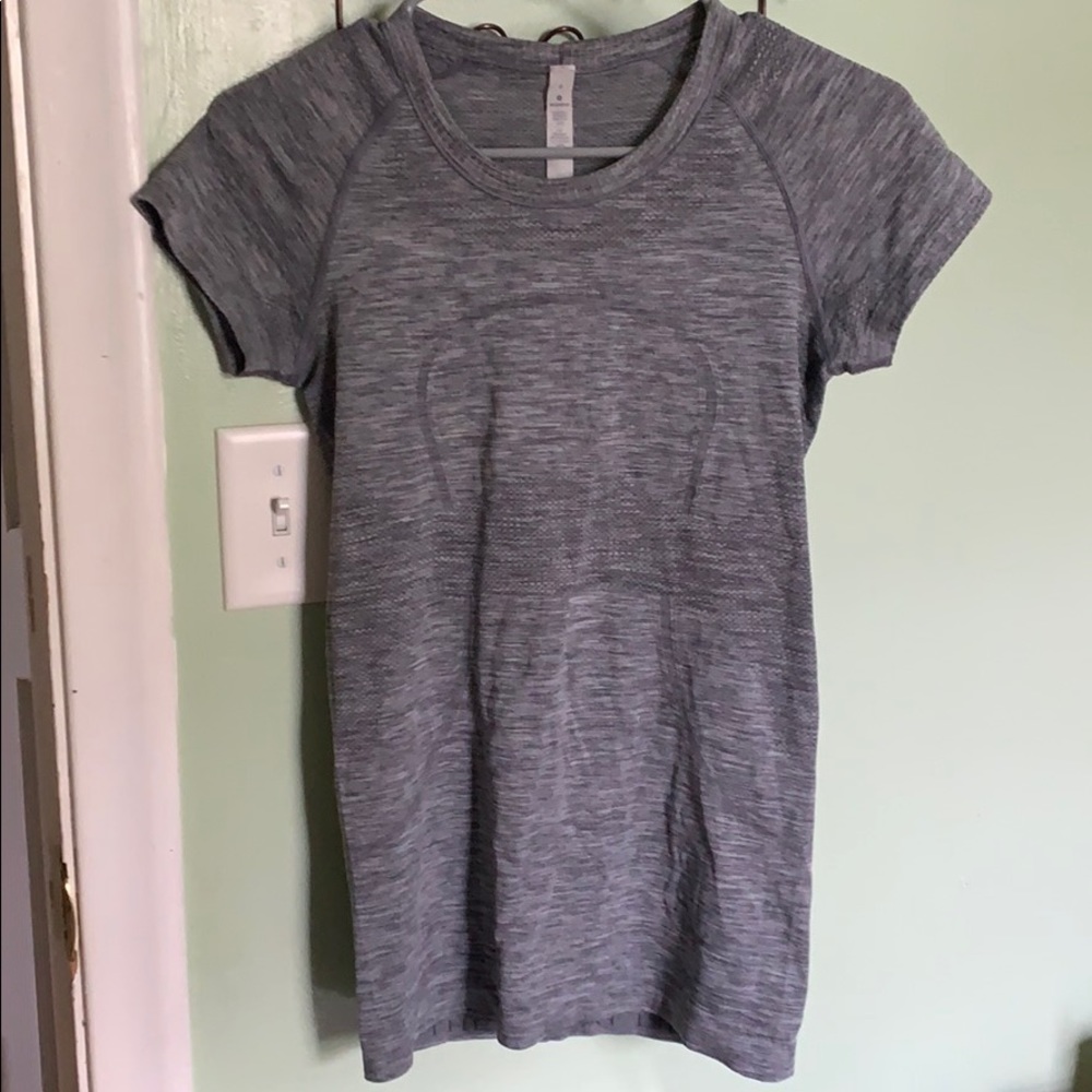 Swiftly Tech Short Sleeve T